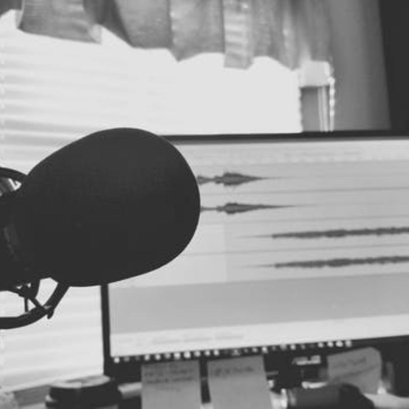 This image has an empty alt attribute; its file name is podcast.jpg